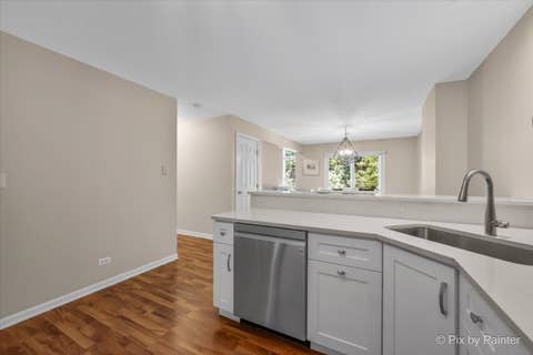 Tiny photo for 624 Daisy Lane, Roselle, IL 60172 (MLS # 12713358)