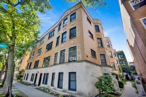 Photo of 1225 W Granville Avenue #3A, Chicago, IL 60660 (MLS # 12741925)