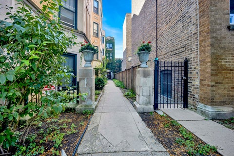 Tiny photo for 1225 W Granville Avenue #3A, Chicago, IL 60660 (MLS # 12741925)