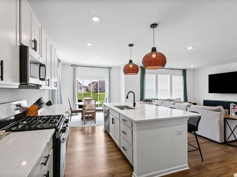 Tiny photo for 12562 Mullin Street, Huntley, IL 60142 (MLS # 12616615)