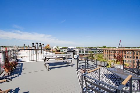 Tiny photo for 4745 N Ravenswood Avenue #210, Chicago, IL 60640 (MLS # 12506422)