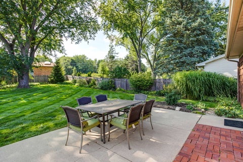Tiny photo for 521 Arborgate Lane, Buffalo Grove, IL 60089 (MLS # 12735718)