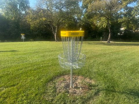 Tiny photo for 15750 Woodlawn West Avenue, South Holland, IL 60473 (MLS # 12498570)