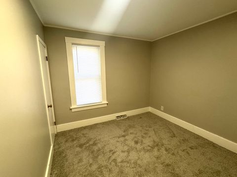 Tiny photo for 15750 Woodlawn West Avenue, South Holland, IL 60473 (MLS # 12498570)