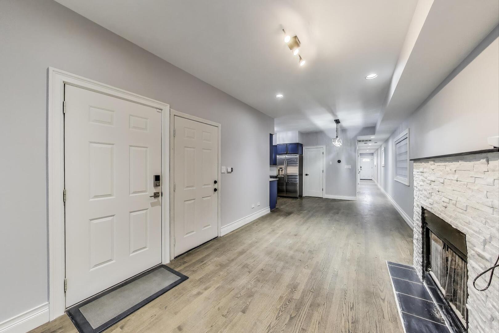 1340 W Hubbard Street 1