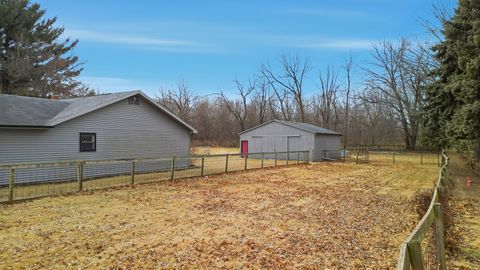 Tiny photo for 1307 Sinnissippi Park Road, Sterling, IL 61081 (MLS # 12571554)