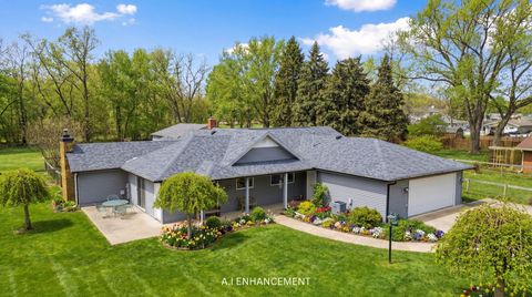 Photo of 1307 Sinnissippi Park Road, Sterling, IL 61081 (MLS # 12571554)