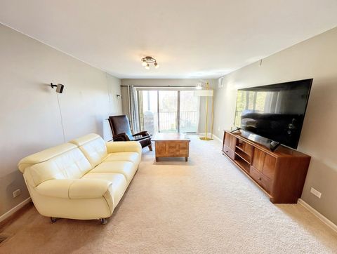 Tiny photo for 1400 N Yarmouth Place #314, Mount Prospect, IL 60056 (MLS # 12355816)