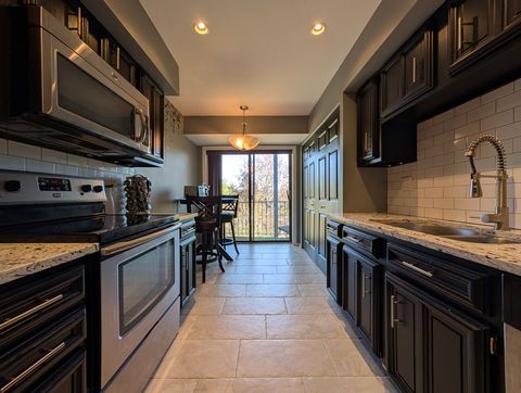 Tiny photo for 1400 N Yarmouth Place #314, Mount Prospect, IL 60056 (MLS # 12355816)