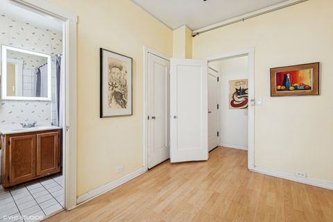 Tiny photo for 5000 S East End Avenue #23A, Chicago, IL 60615 (MLS # 12561014)