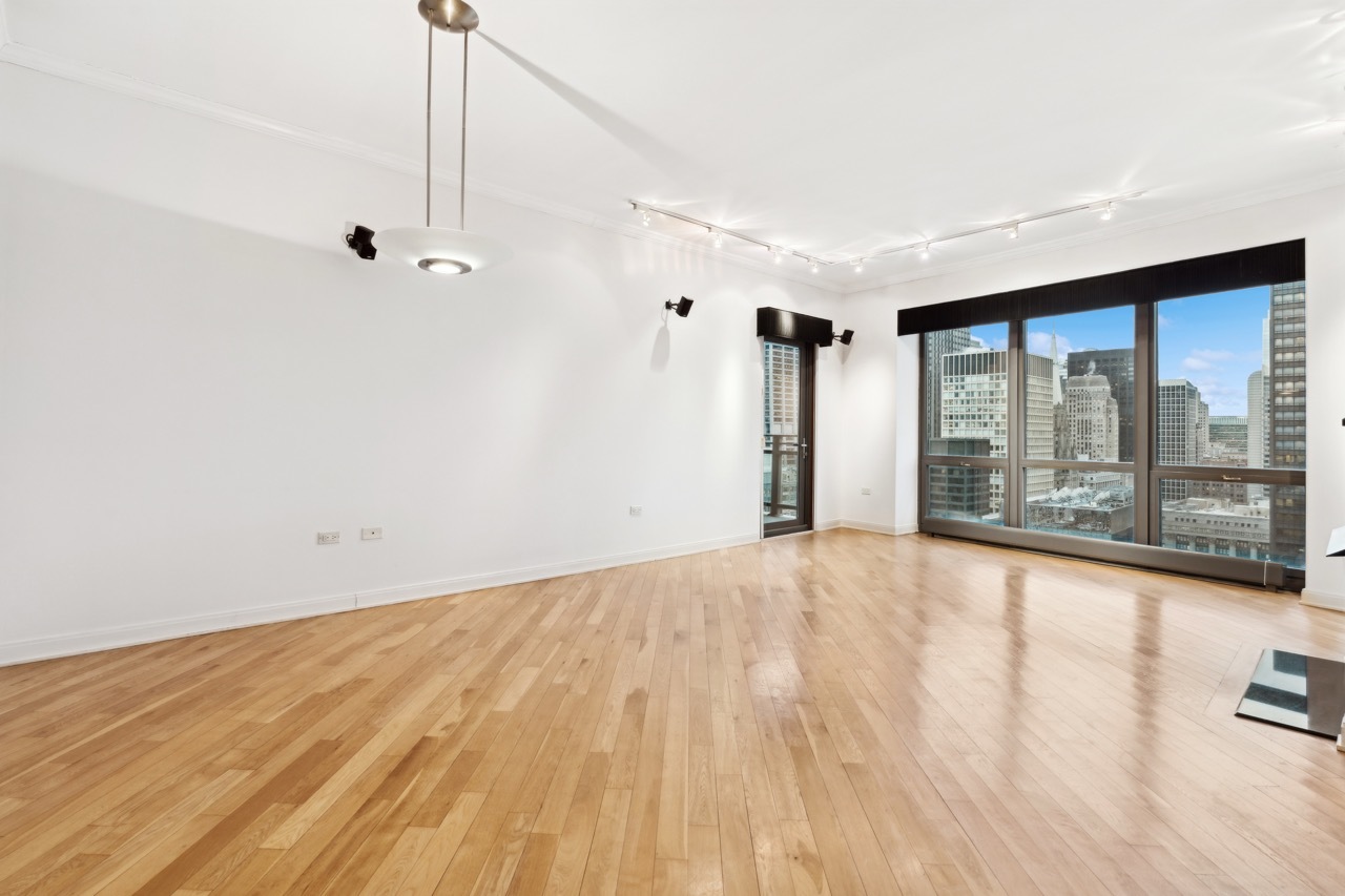 130 N Garland Court 3202