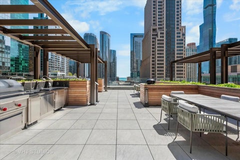 Tiny photo for 435 N Michigan Avenue #401, Chicago, IL 60611 (MLS # 12742789)