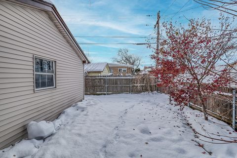 Tiny photo for 5001 Harnew Road, Oak Lawn, IL 60453 (MLS # 12506362)