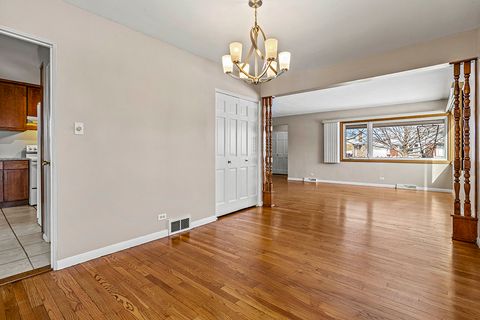 Tiny photo for 5001 Harnew Road, Oak Lawn, IL 60453 (MLS # 12506362)