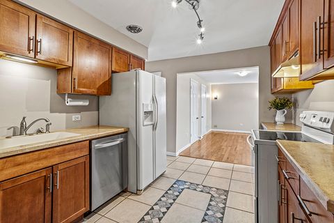 Tiny photo for 5001 Harnew Road, Oak Lawn, IL 60453 (MLS # 12506362)