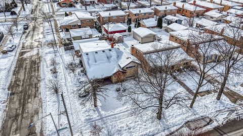 Tiny photo for 5001 Harnew Road, Oak Lawn, IL 60453 (MLS # 12506362)