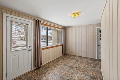 Tiny photo for 5001 Harnew Road, Oak Lawn, IL 60453 (MLS # 12506362)