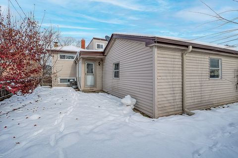 Tiny photo for 5001 Harnew Road, Oak Lawn, IL 60453 (MLS # 12506362)