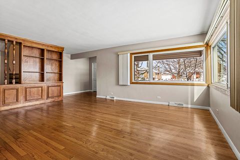 Tiny photo for 5001 Harnew Road, Oak Lawn, IL 60453 (MLS # 12506362)