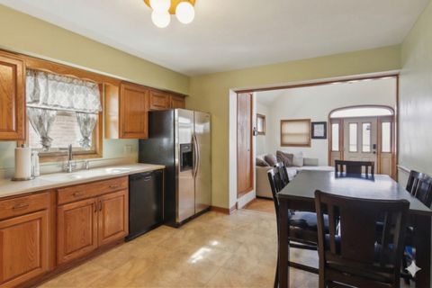 Tiny photo for 3940 N Paris Avenue, Chicago, IL 60634 (MLS # 12593587)