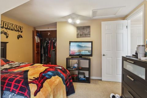 Tiny photo for 3940 N Paris Avenue, Chicago, IL 60634 (MLS # 12593587)