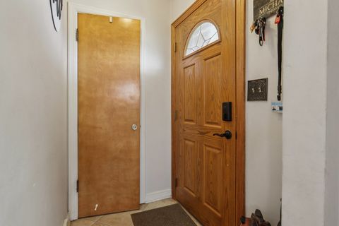 Tiny photo for 3940 N Paris Avenue, Chicago, IL 60634 (MLS # 12593587)