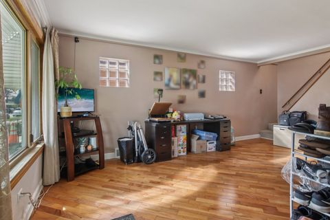 Tiny photo for 3940 N Paris Avenue, Chicago, IL 60634 (MLS # 12593587)