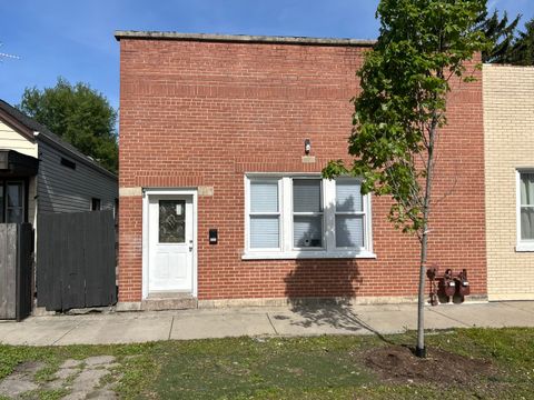 9515 S Avenue N Chicago IL 60617