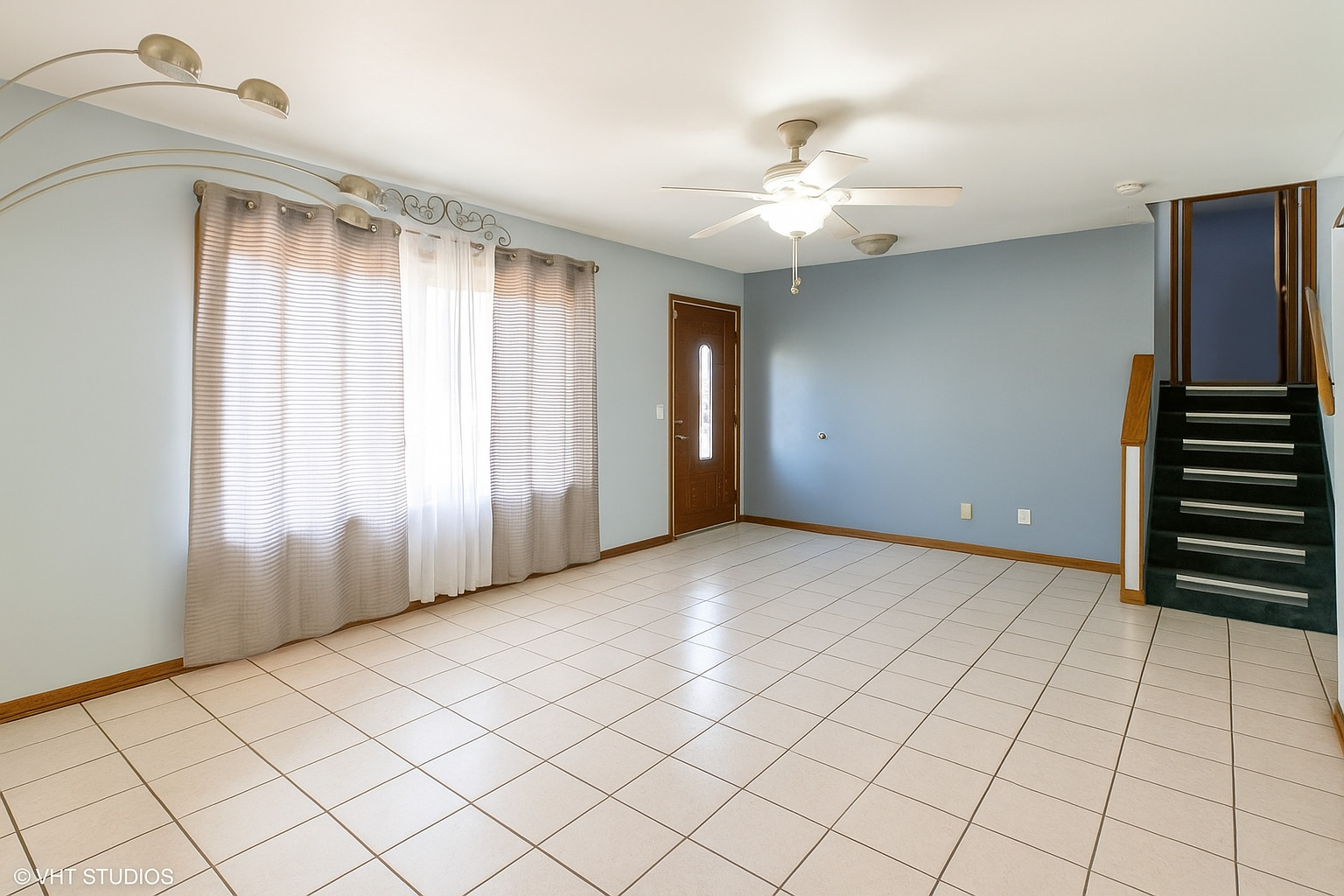 565 Flagstaff Lane