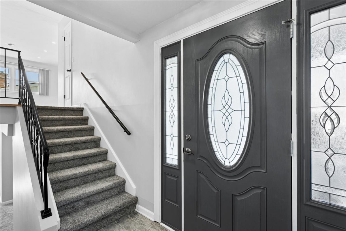 5813 Washington Street