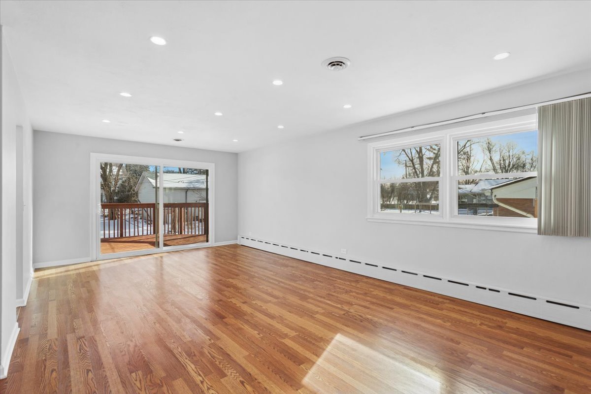 5813 Washington Street