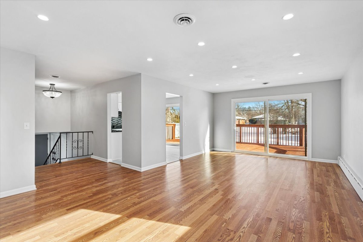 5813 Washington Street