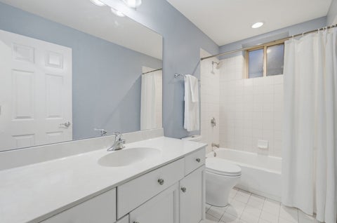 Tiny photo for 1606 W EDGEWATER Avenue, Chicago, IL 60660 (MLS # 12751028)