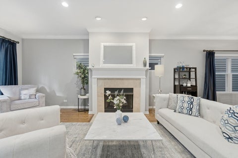 Tiny photo for 1606 W EDGEWATER Avenue, Chicago, IL 60660 (MLS # 12751028)