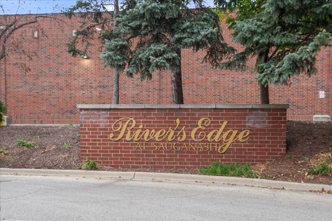 5340 N Lowell Avenue 208 Chicago IL 60630