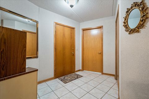 Tiny photo for 5340 N Lowell Avenue #208, Chicago, IL 60630 (MLS # 12497058)