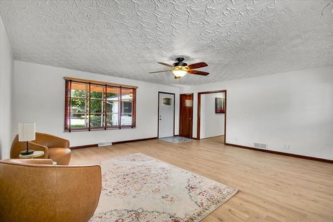 Tiny photo for 25734 W Hickory Court, Minooka, IL 60447 (MLS # 12465546)