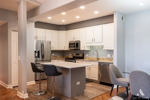 Tiny photo for 1705 Pavilion Way #503, Park Ridge, IL 60068 (MLS # 12600937)