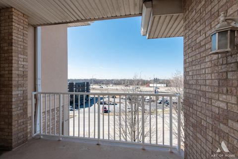 Tiny photo for 1705 Pavilion Way #503, Park Ridge, IL 60068 (MLS # 12600937)