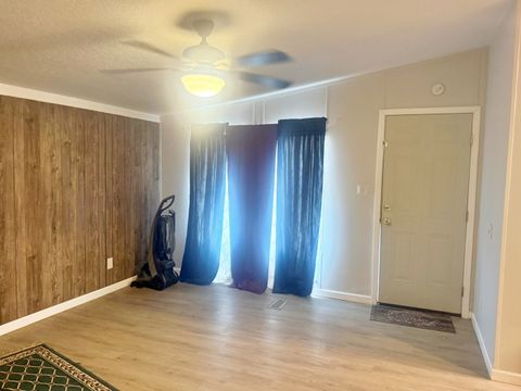 Tiny photo for 1213 Baynes Street, Metropolis, IL 62960 (MLS # 12550566)