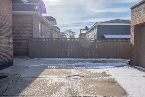 Tiny photo for 2418 Oak Park Avenue, Berwyn, IL 60402 (MLS # 12558347)