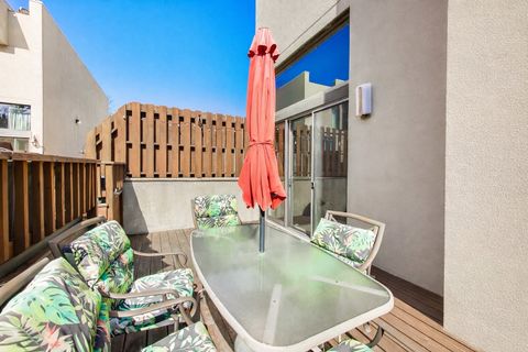 Tiny photo for 1 Maple Tree Court, Elmhurst, IL 60126 (MLS # 12600900)