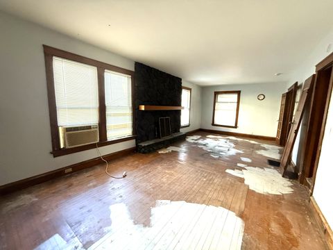 Tiny photo for 1007 Low Street, Bloomington, IL 61701 (MLS # 12541100)