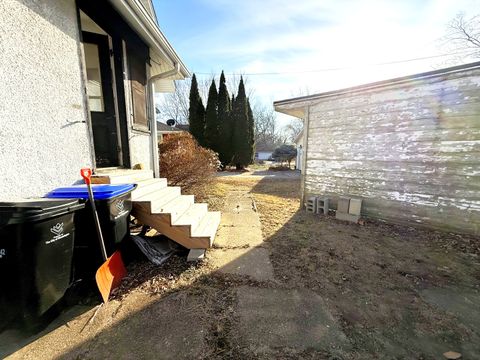 Tiny photo for 1007 Low Street, Bloomington, IL 61701 (MLS # 12541100)