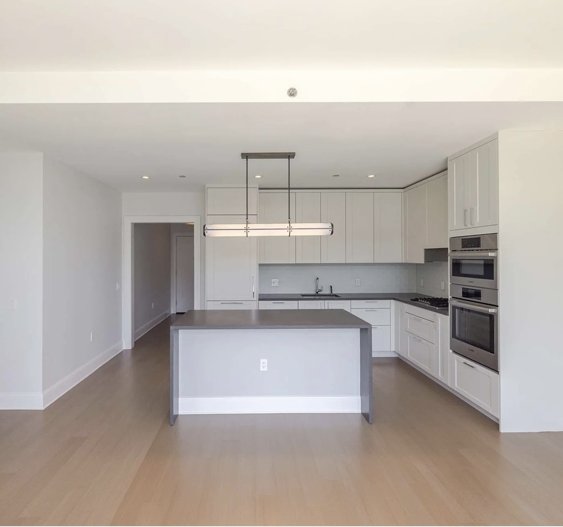 514 N Peshtigo Court 3307