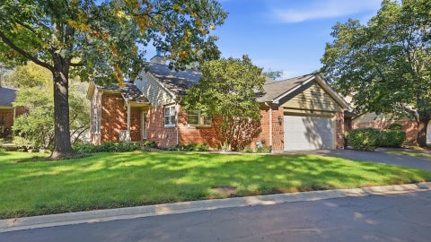 Photo of 576 Shagbark Drive, Elgin, IL 60123 (MLS # 12779832)