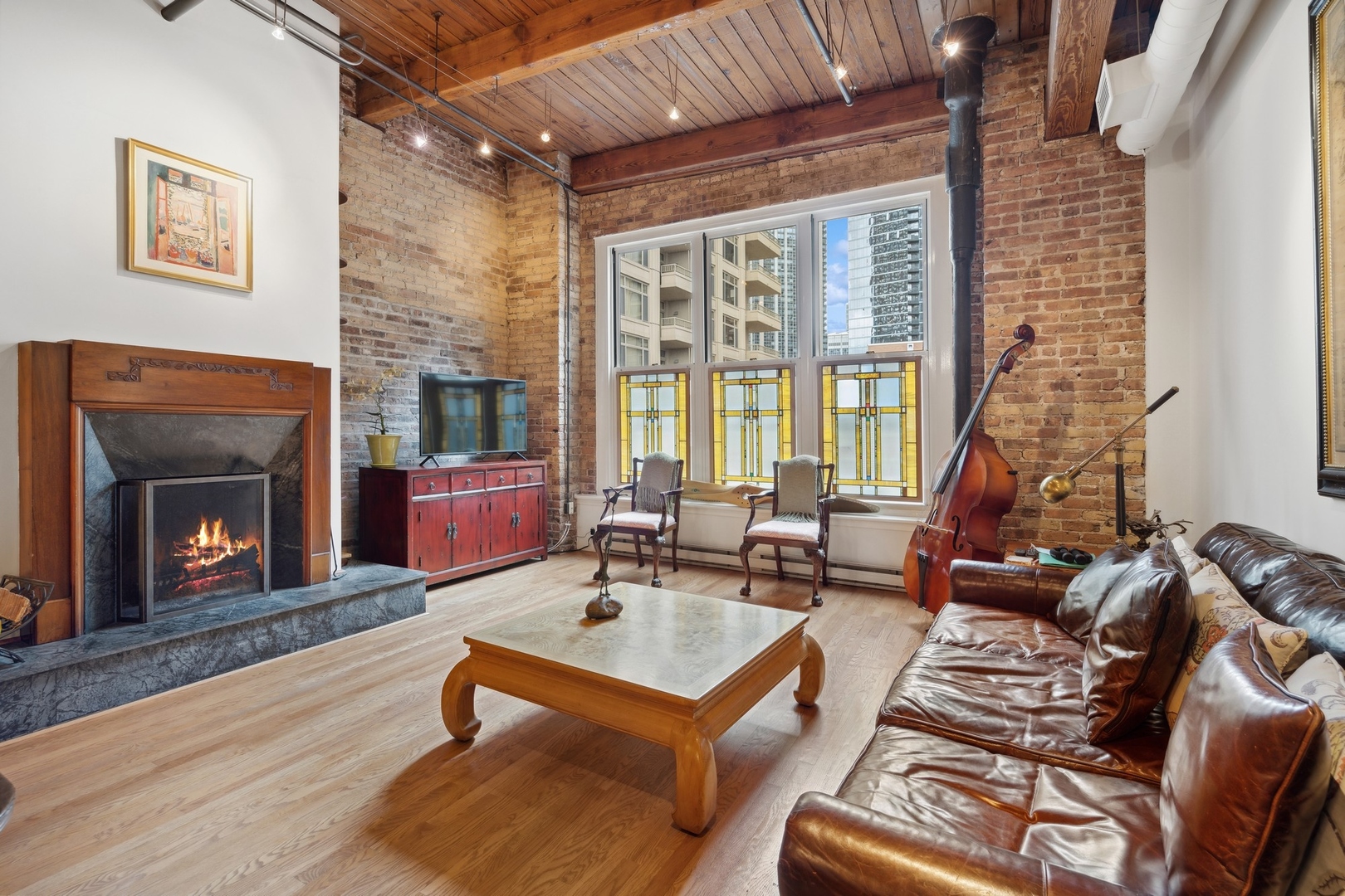 540 N Lake Shore Drive 718-719