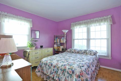 Tiny photo for 65 Lonsdale Road, Elk Grove Village, IL 60007 (MLS # 12618231)