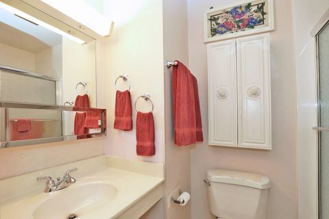 Tiny photo for 65 Lonsdale Road, Elk Grove Village, IL 60007 (MLS # 12618231)