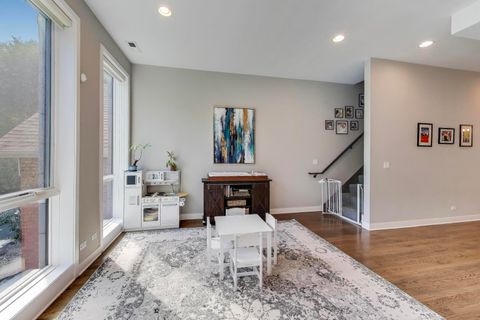 Tiny photo for 926 N Honore Street #2, Chicago, IL 60622 (MLS # 12619339)